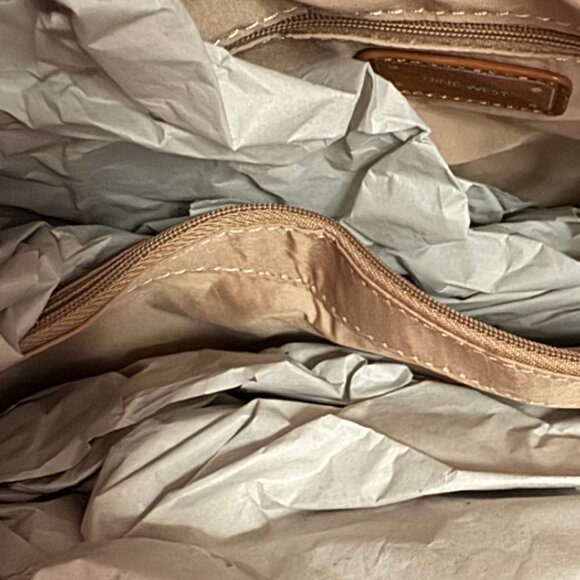 Nine West Blake Red Large Shoulder Tote Bag Purse & Bonus Black/White  Pouch NEW - Picture 14 of 16